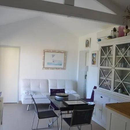 House With Your Feet In The Water, Between Forest And - Agay Saint-Raphaël