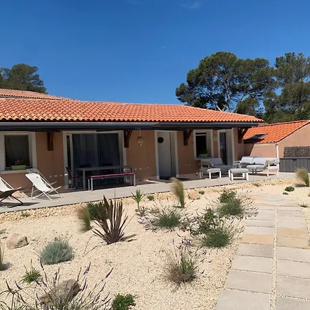 House With Your Feet In The Water, Between Forest And - Agay Apartment *