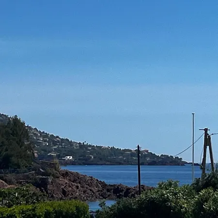 Apartment House With Your Feet In The Water, Between Forest And - Agay Saint-Raphaël