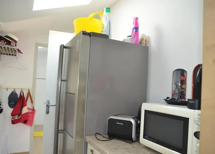 House With Your Feet In The Water, Between Forest And - Agay Saint-Raphaël