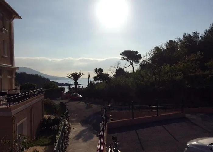 Apartment House With Your Feet In The Water, Between Forest And - Agay